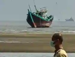 Puluhan Imigran Rohingya Tiba di Pantai di Aceh Timur, 6 Meninggal